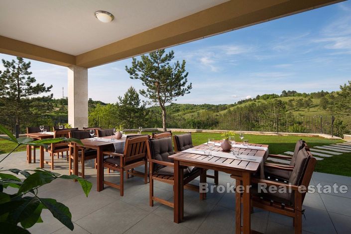 Image No.9-9 Bed Hotel for sale