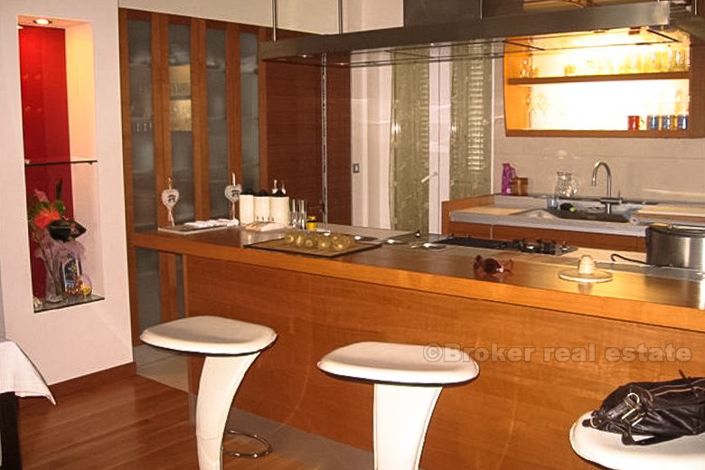 Image No.17-3 Bed Villa for sale