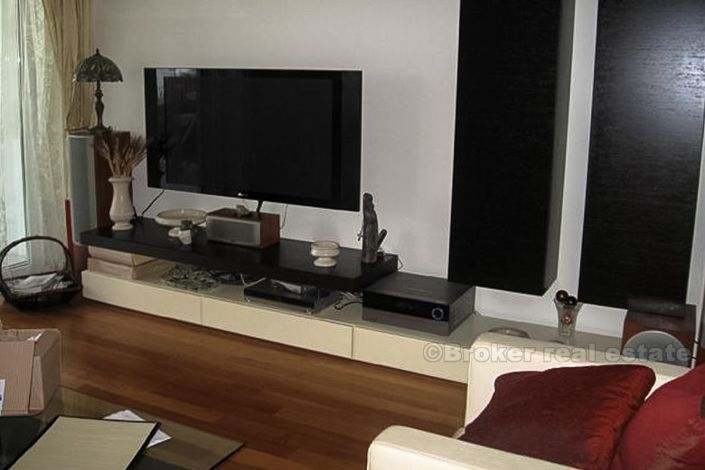 Image No.18-3 Bed Villa for sale