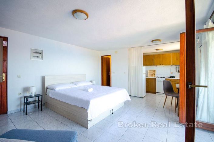 Image No.9-8 Bed Villa for sale