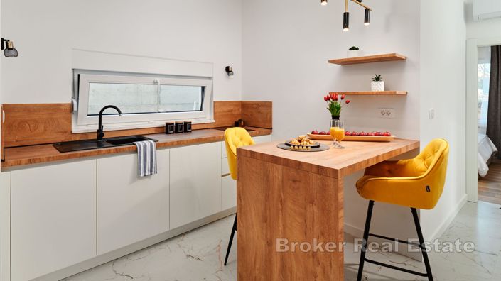 Image No.20-Villa de 6 chambres à vendre à Omiš