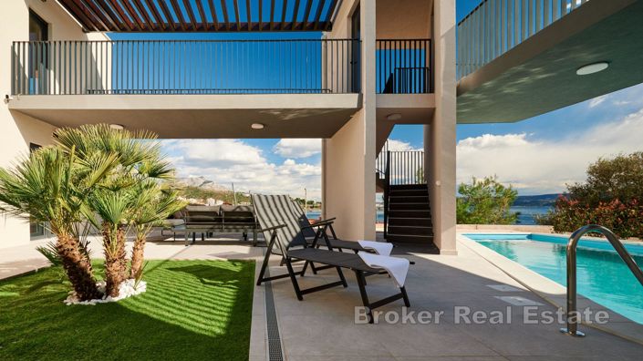 Image No.6-Villa de 6 chambres à vendre à Omiš