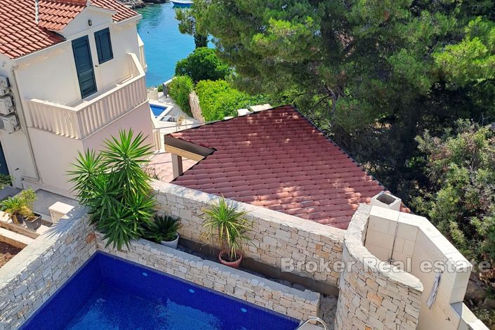 Image No.2-4 Bed Villa for sale