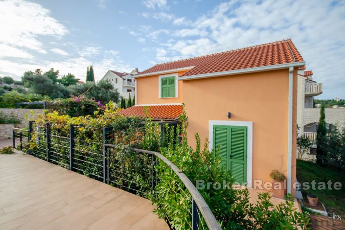 Image No.4-4 Bed Villa for sale