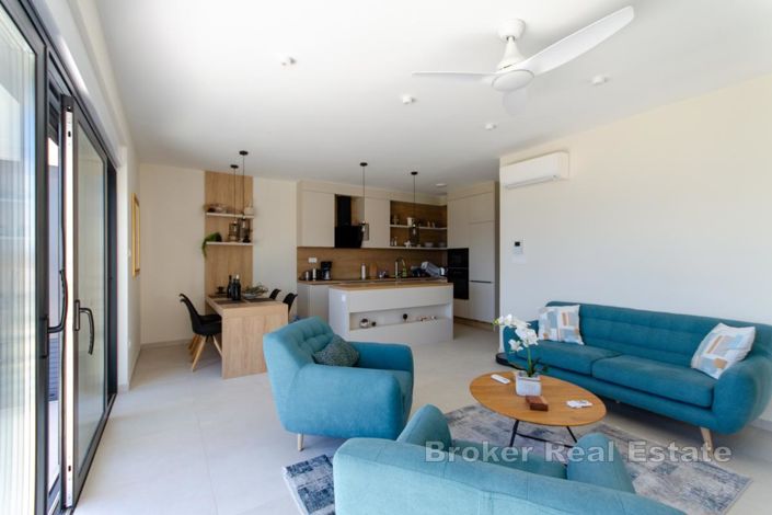 Image No.22-8 Bed Villa for sale