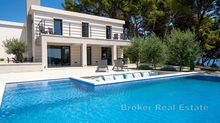 Image No.4-5 Bed Villa for sale