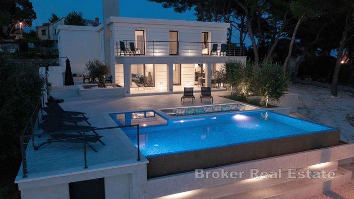 Image No.5-5 Bed Villa for sale