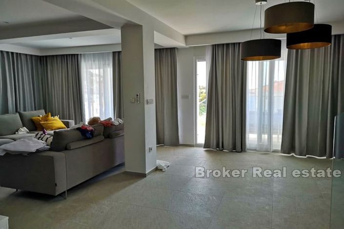 Image No.3-3 Bed Villa for sale