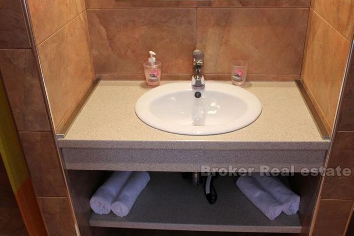 Image No.19-6 Bed Villa for sale