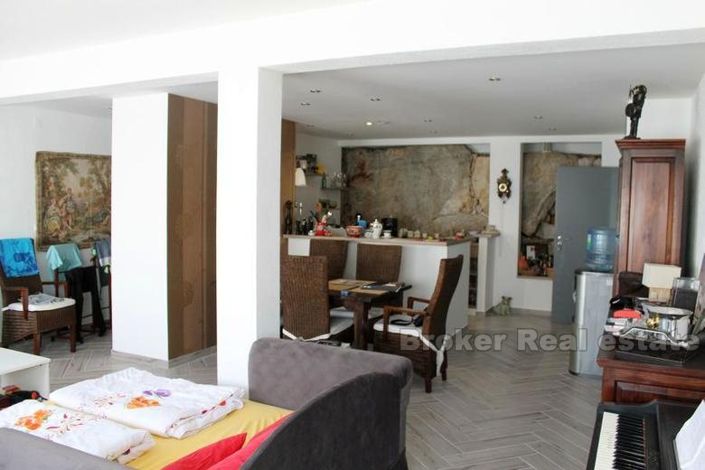 Image No.9-6 Bed Villa for sale