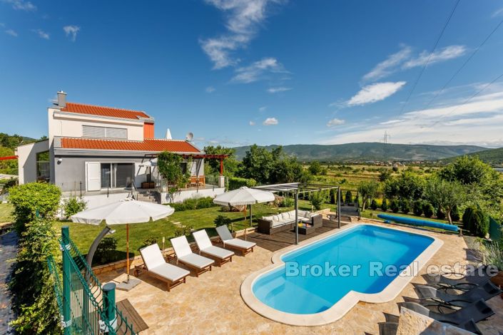 Image No.2-Villa de 5 chambres à vendre à Split