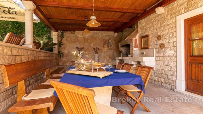 Image No.16-10 Bed Villa for sale