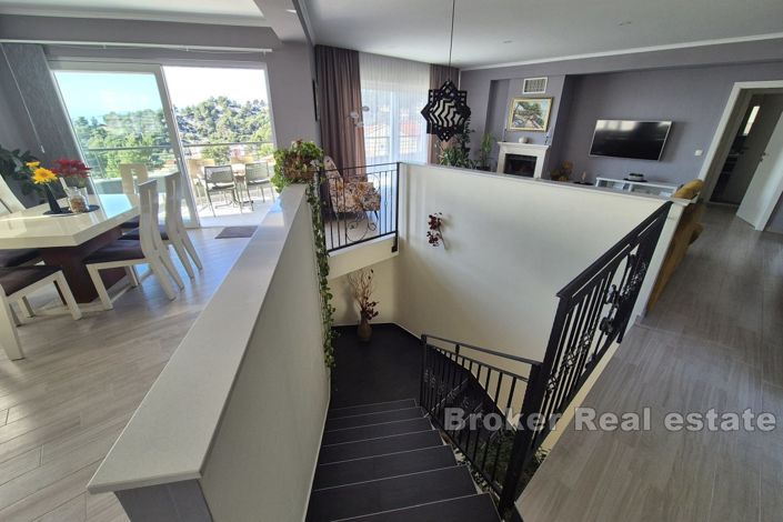 Image No.7-4 Bed Villa for sale