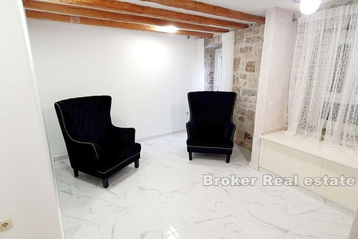 Image No.3-5 Bed Villa for sale