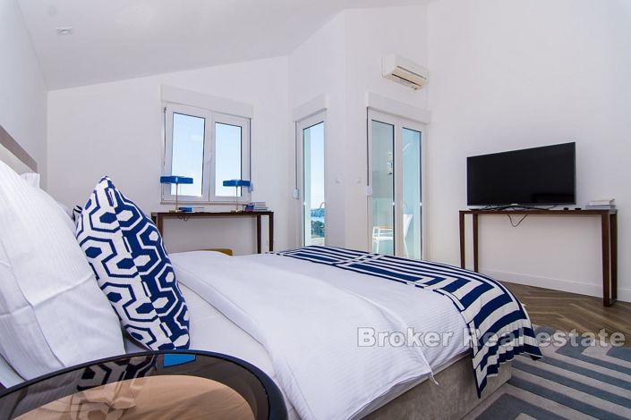 Image No.13-5 Bed Apartment for sale