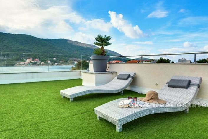 Image No.4-7 Bed Villa for sale