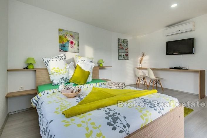 Image No.7-7 Bed Villa for sale