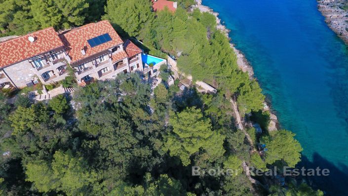 Image No.2-14 Bed Villa for sale