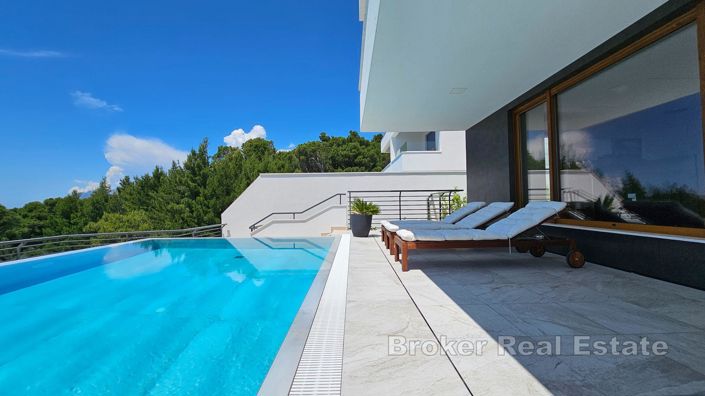 Image No.6-Villa de 4 chambres à vendre à Makarska