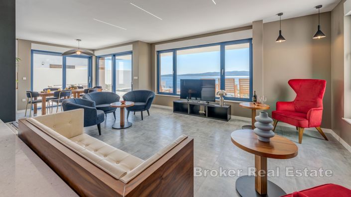 Image No.10-4 Bed Villa for sale