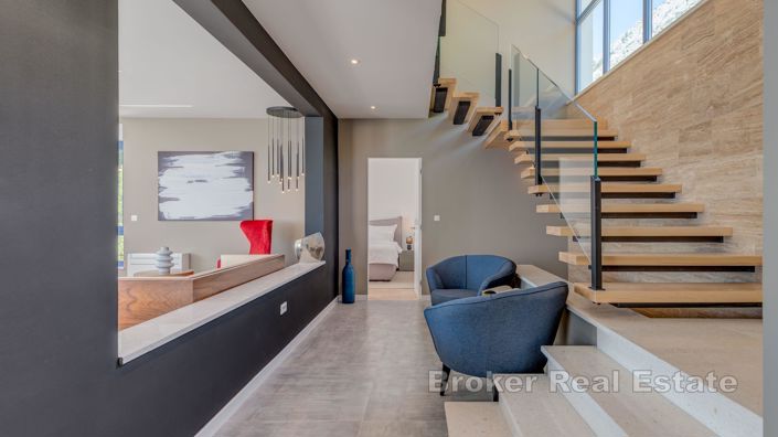 Image No.17-4 Bed Villa for sale