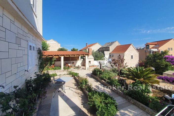 Image No.12-9 Bed Villa for sale