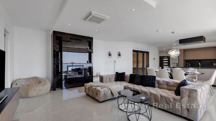 Image No.6-Villa de 3 chambres à vendre à Makarska