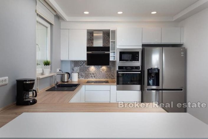 Image No.8-4 Bed Villa for sale