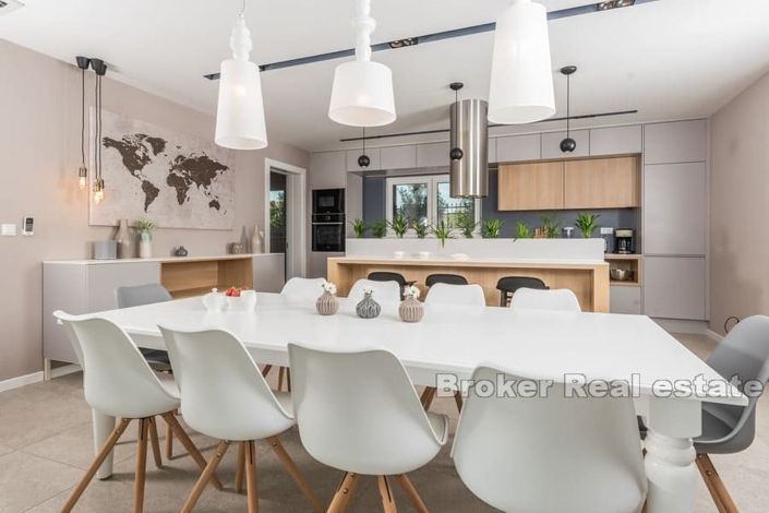 Image No.6-Villa de 5 chambres à vendre à Zadar