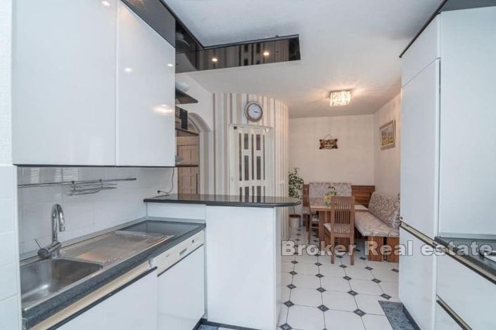 Image No.5-Villa de 5 chambres à vendre à Ciovo