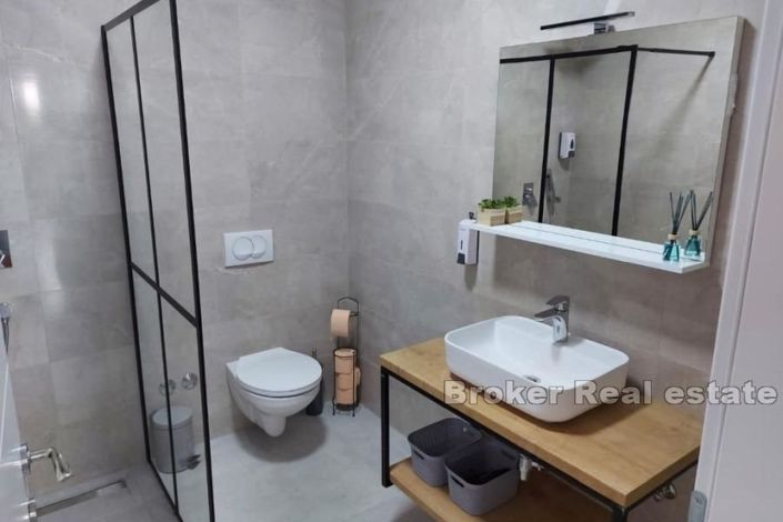 Image No.12-Villa de 4 chambres à vendre à Policnik