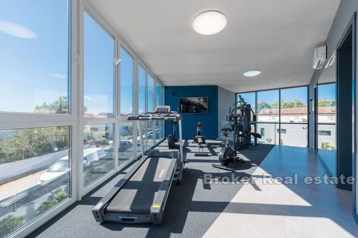 Image No.16-18 Bed Villa for sale