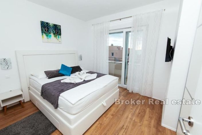 Image No.14-5 Bed Villa for sale