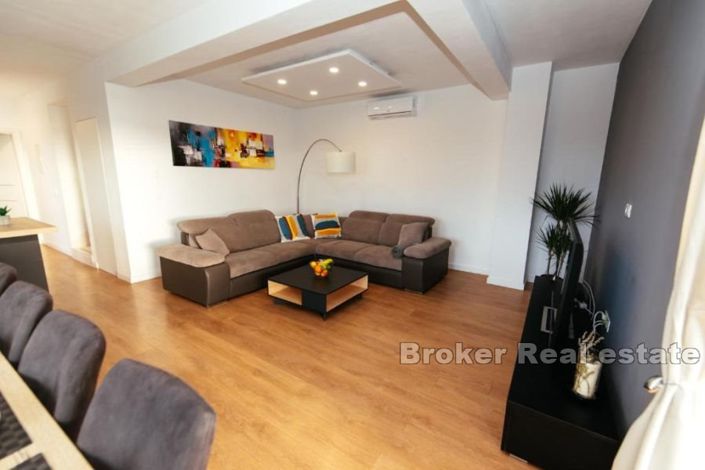 Image No.4-5 Bed Villa for sale