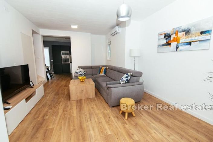 Image No.8-5 Bed Villa for sale