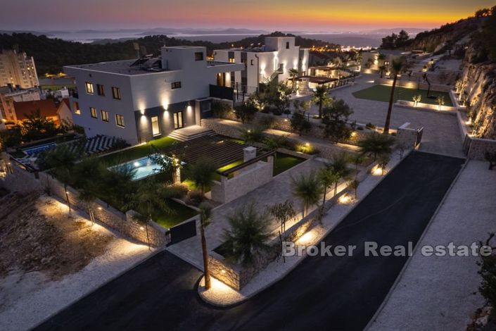 Image No.7-Appartement de 4 chambres à vendre à Sibenik