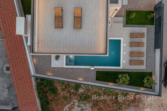 Image No.17-3 Bed Villa for sale