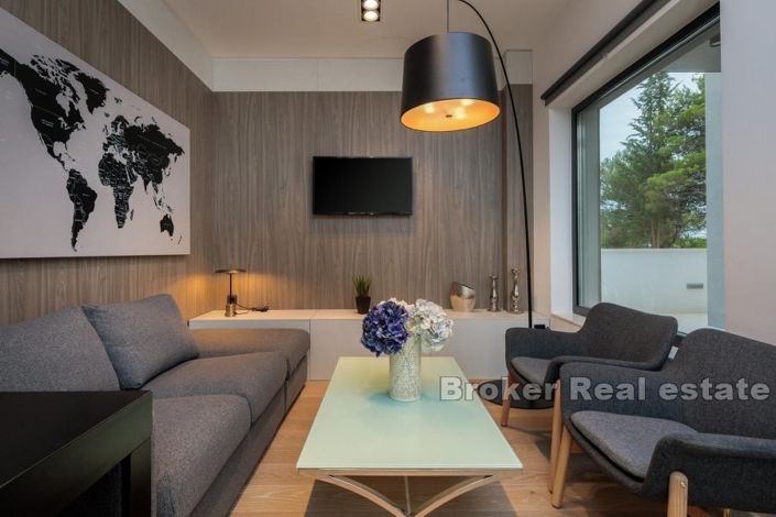 Image No.14-5 Bed Villa for sale