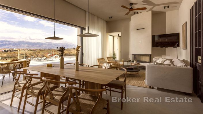 Image No.8-4 Bed Villa for sale