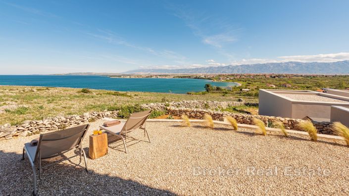 Image No.3-4 Bed Villa for sale