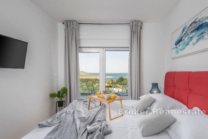 Image No.15-6 Bed Villa for sale