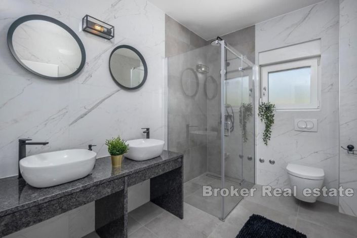 Image No.16-6 Bed Villa for sale