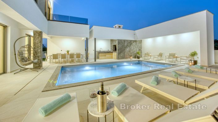 Image No.14-Villa de 4 chambres à vendre à Nin