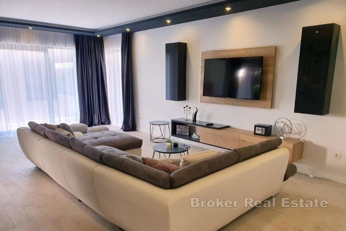 Image No.9-Villa de 4 chambres à vendre à Kaštel Stari