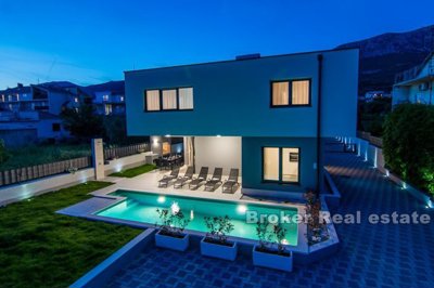 1 - Kaštel Kambelovac, Villa