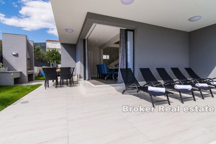 Image No.6-Villa de 10 chambres à vendre à Kaštel Kambelovac