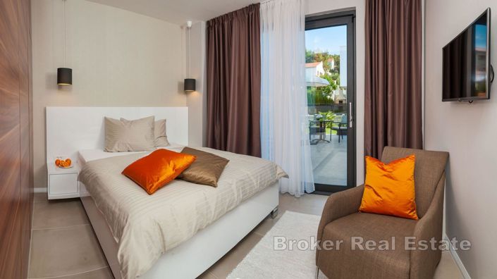 Image No.15-Villa de 6 chambres à vendre à Ciovo