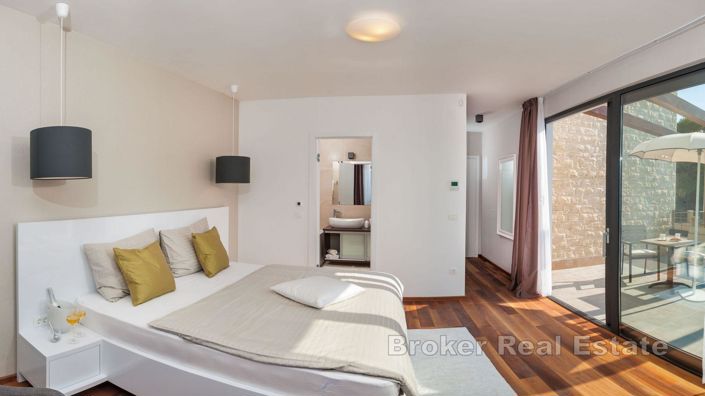 Image No.17-Villa de 6 chambres à vendre à Ciovo