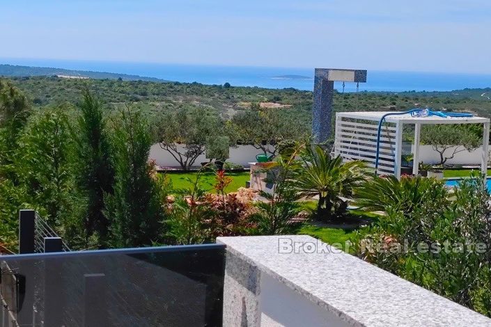 Image No.9-5 Bed Villa for sale