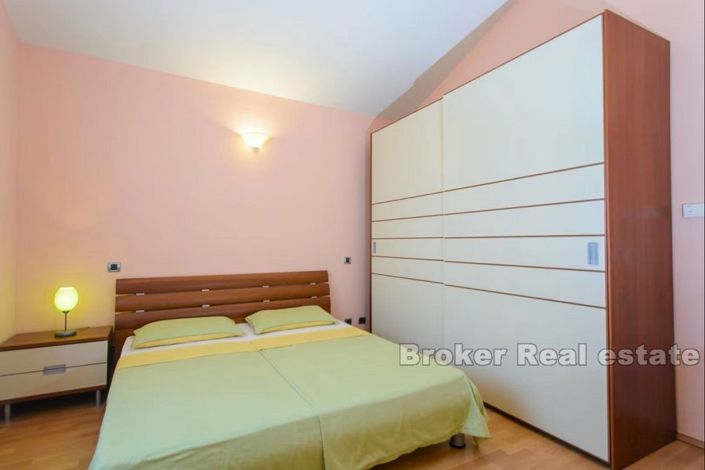 Image No.15-15 Bed Villa for sale